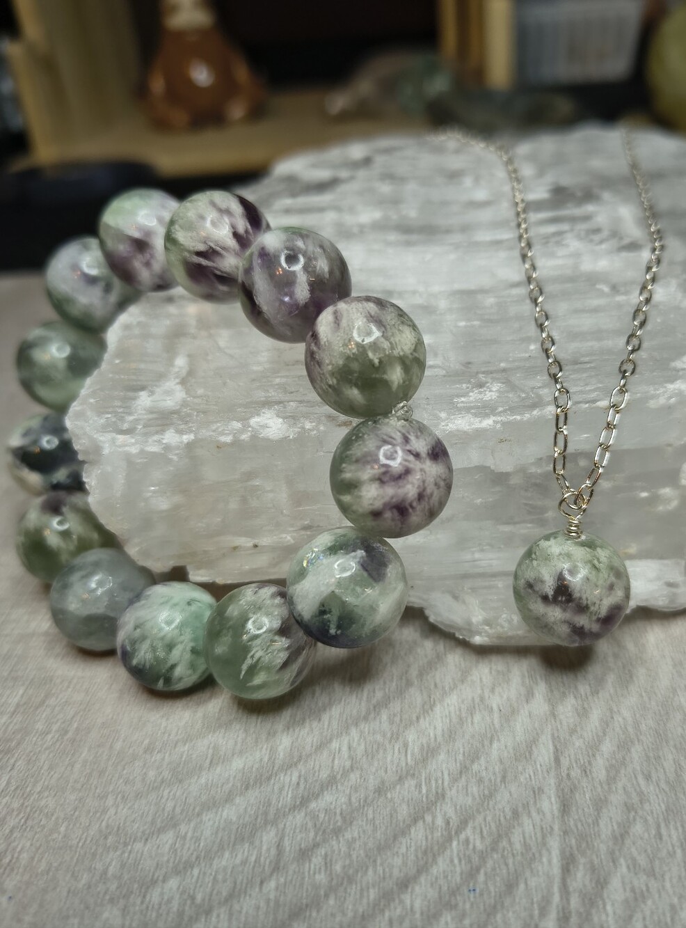 High Quality 16mm Feather Fluorite Statement Bracelet And Necklace Set
